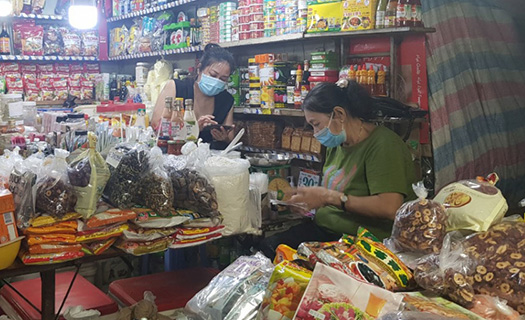 Chuyên gia kinh tế: Phải kiểm soát được dịch thì mới nói khôi phục